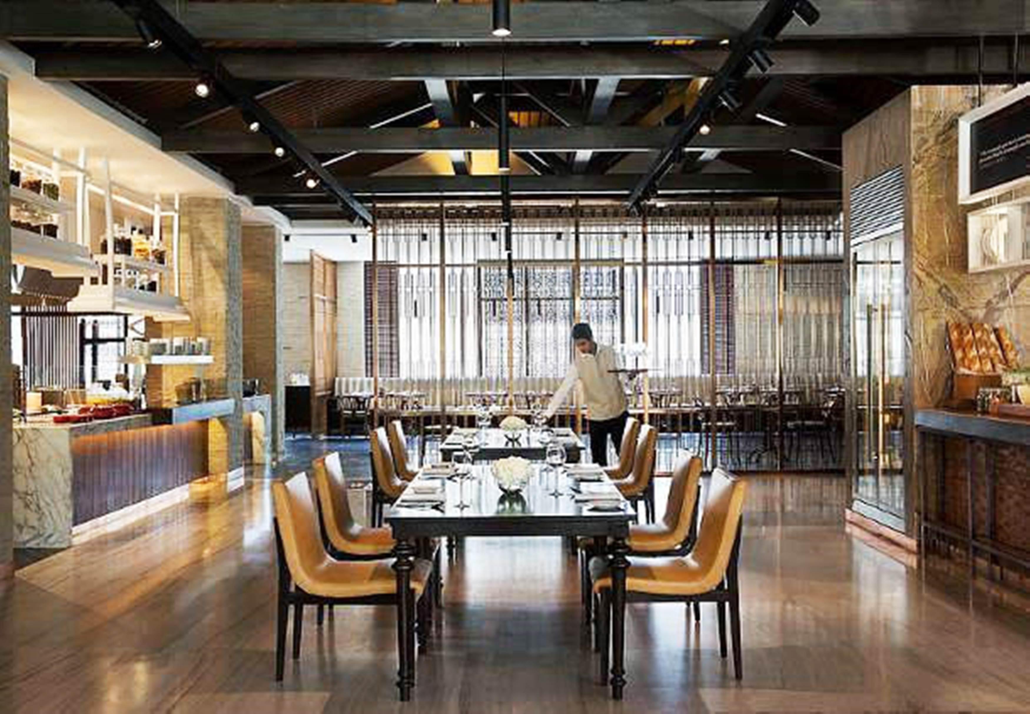 Jw Marriott Hotel New Delhi Aerocity Exterior foto The restaurant