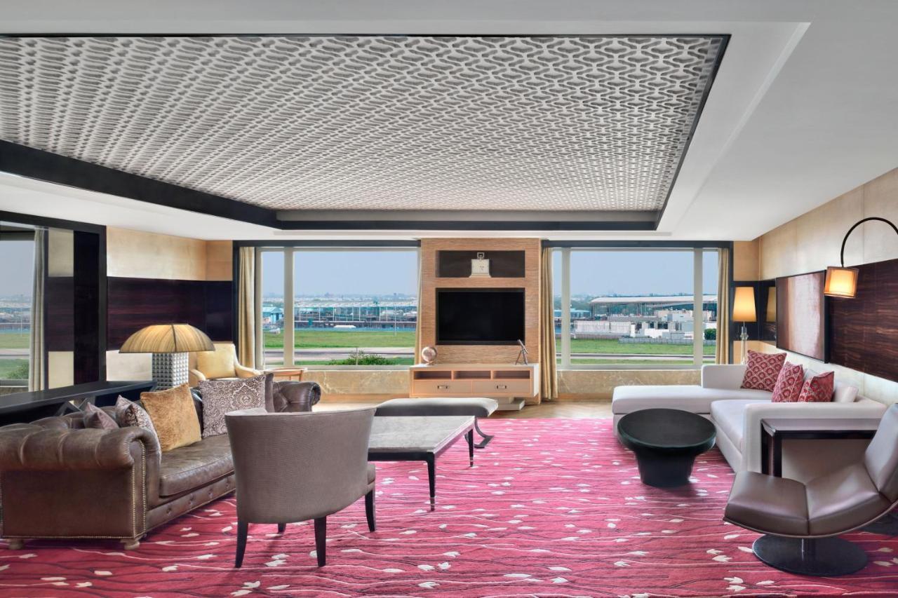 Jw Marriott Hotel New Delhi Aerocity Exterior foto The Hong Kong Jockey Club Champions Suite