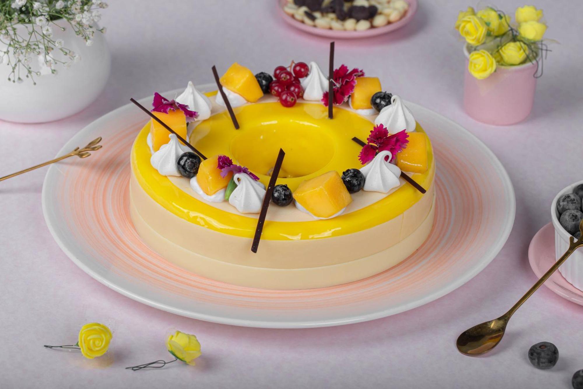 Jw Marriott Hotel New Delhi Aerocity Exterior foto A mango float