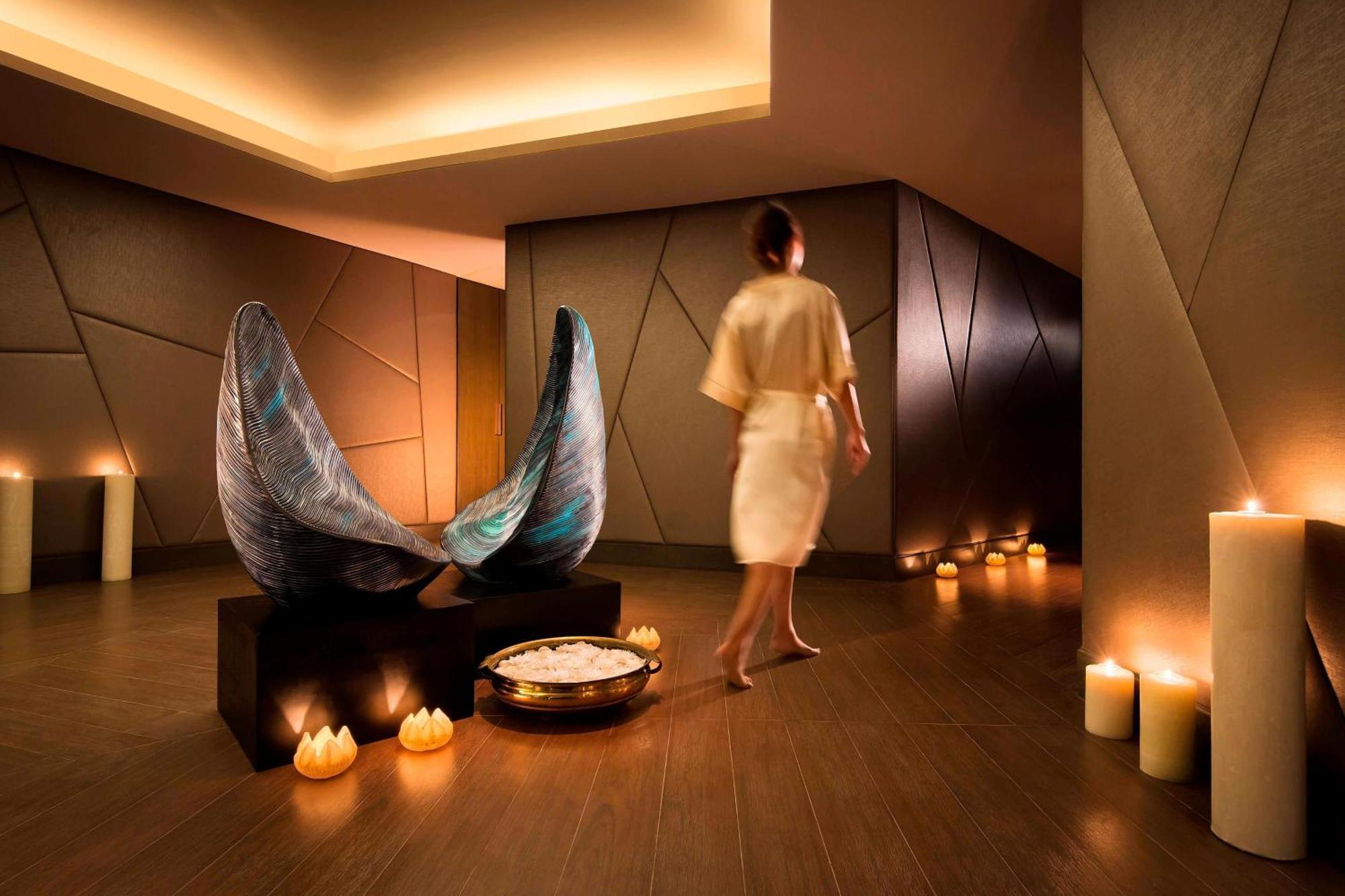 Jw Marriott Hotel New Delhi Aerocity Exterior foto The Spa at The Landmark